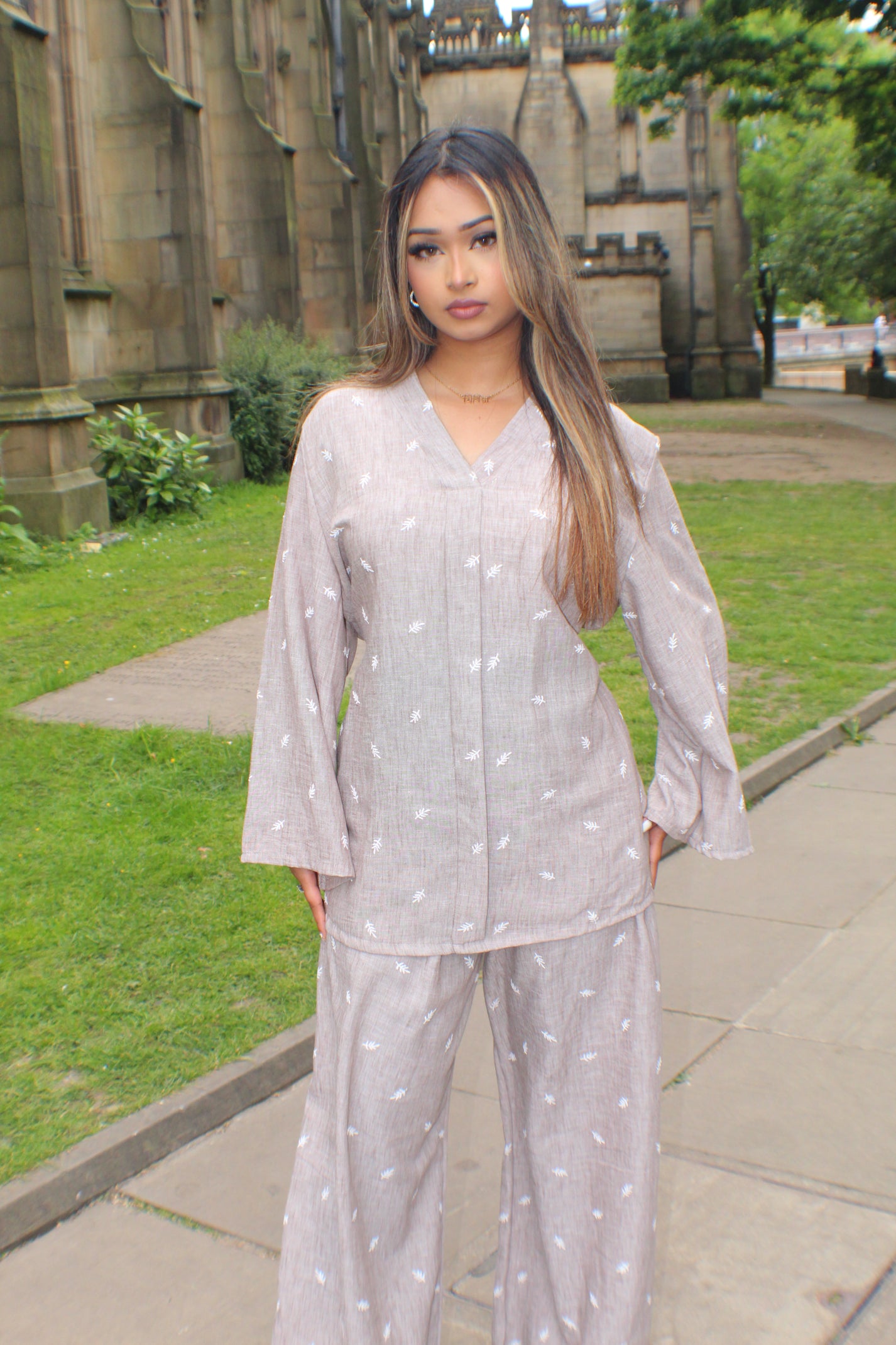 The Olivia leaf Embroidered Set - BERBISH