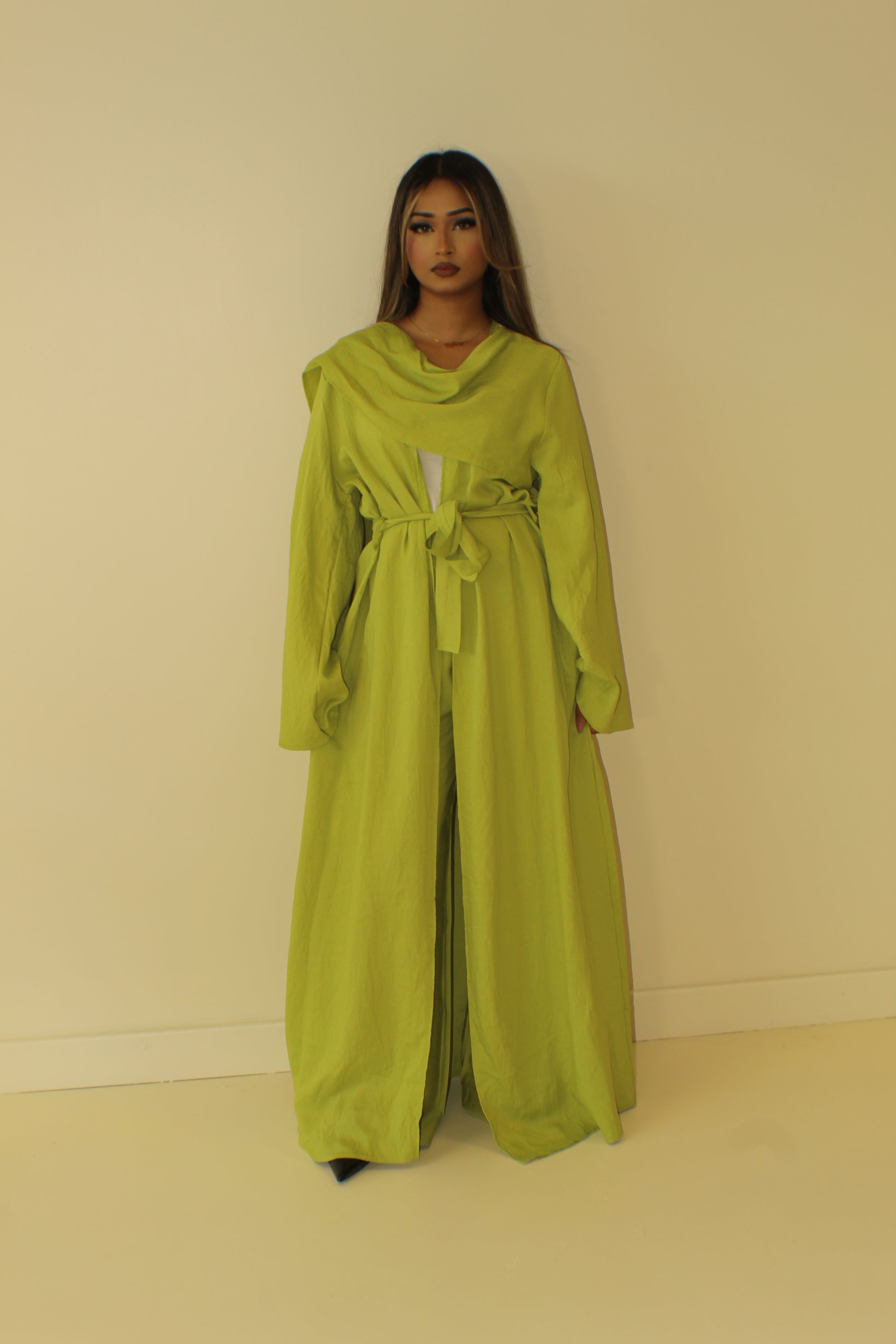 The long cape set