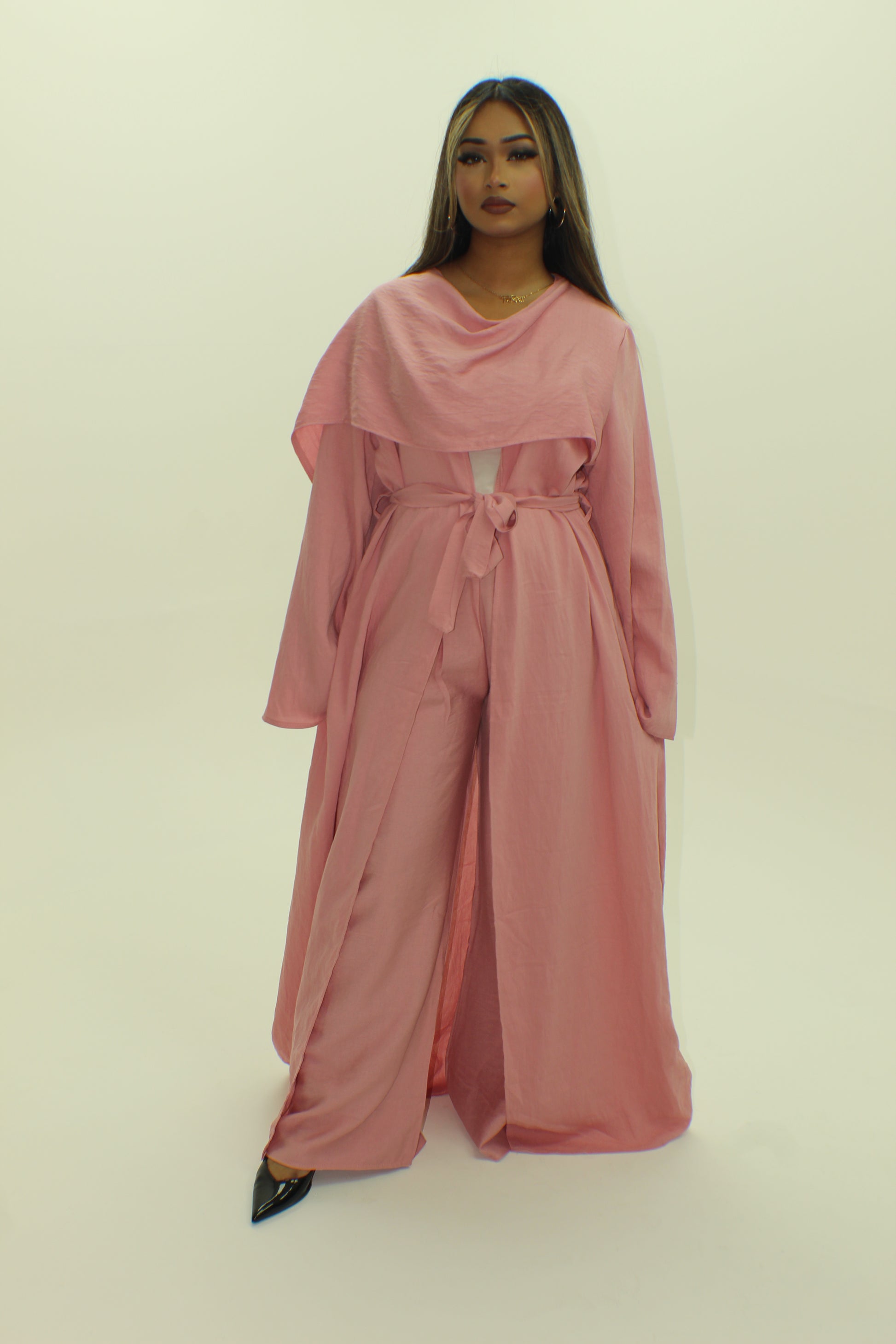 The long cape set