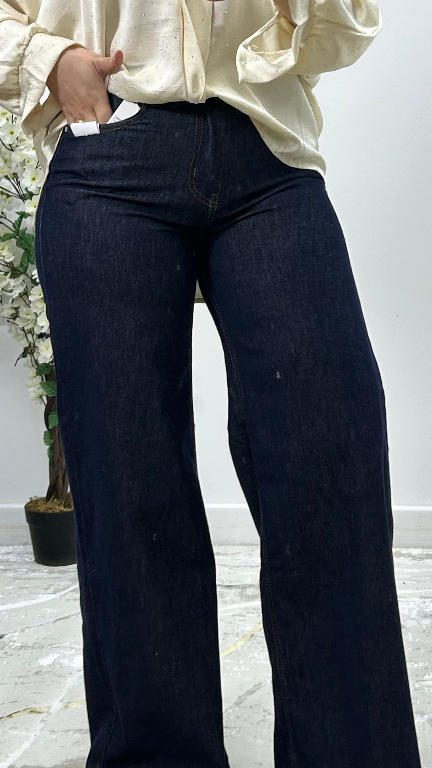 Dark wide leg stretchy jeans - BERBISH