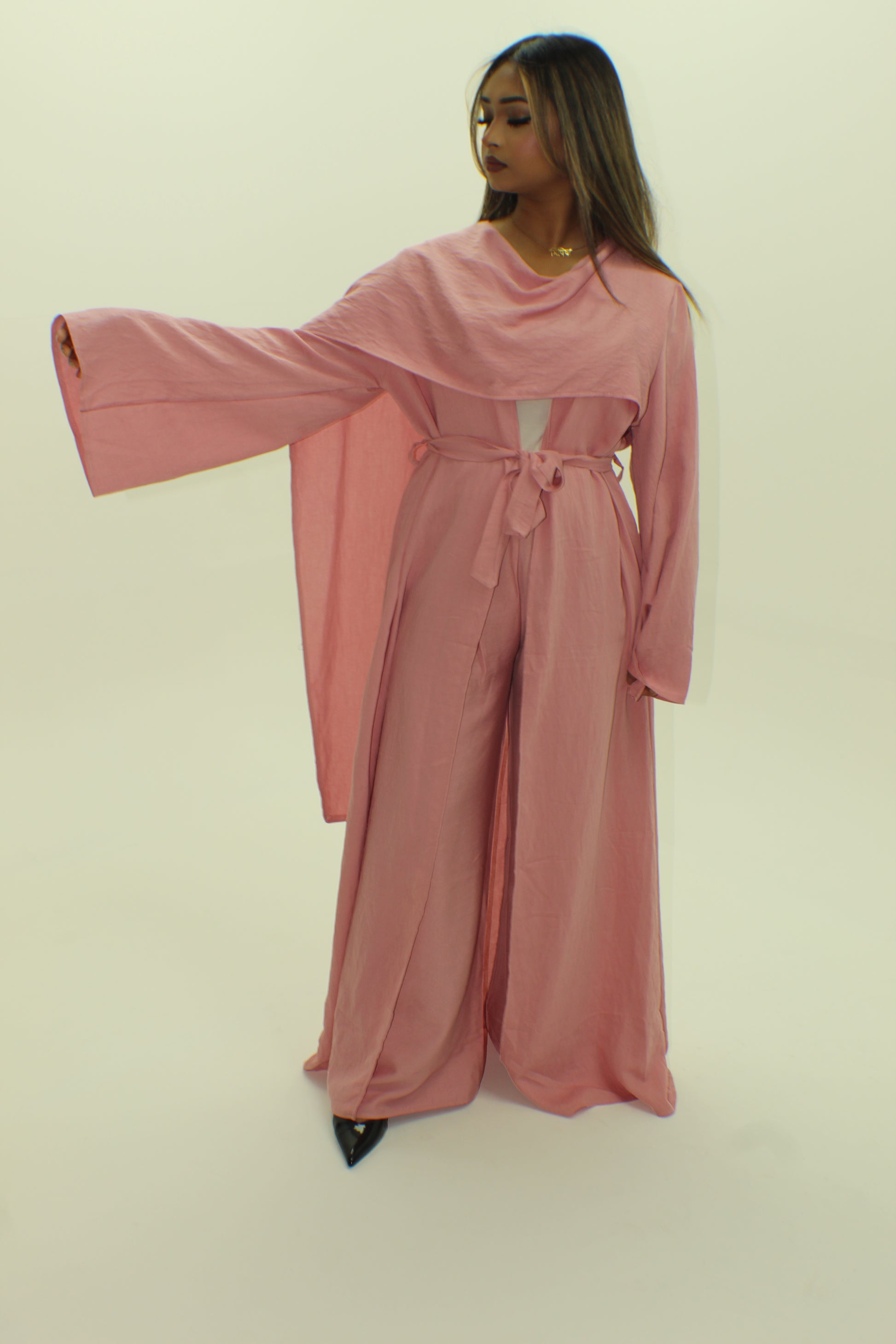 The long cape set