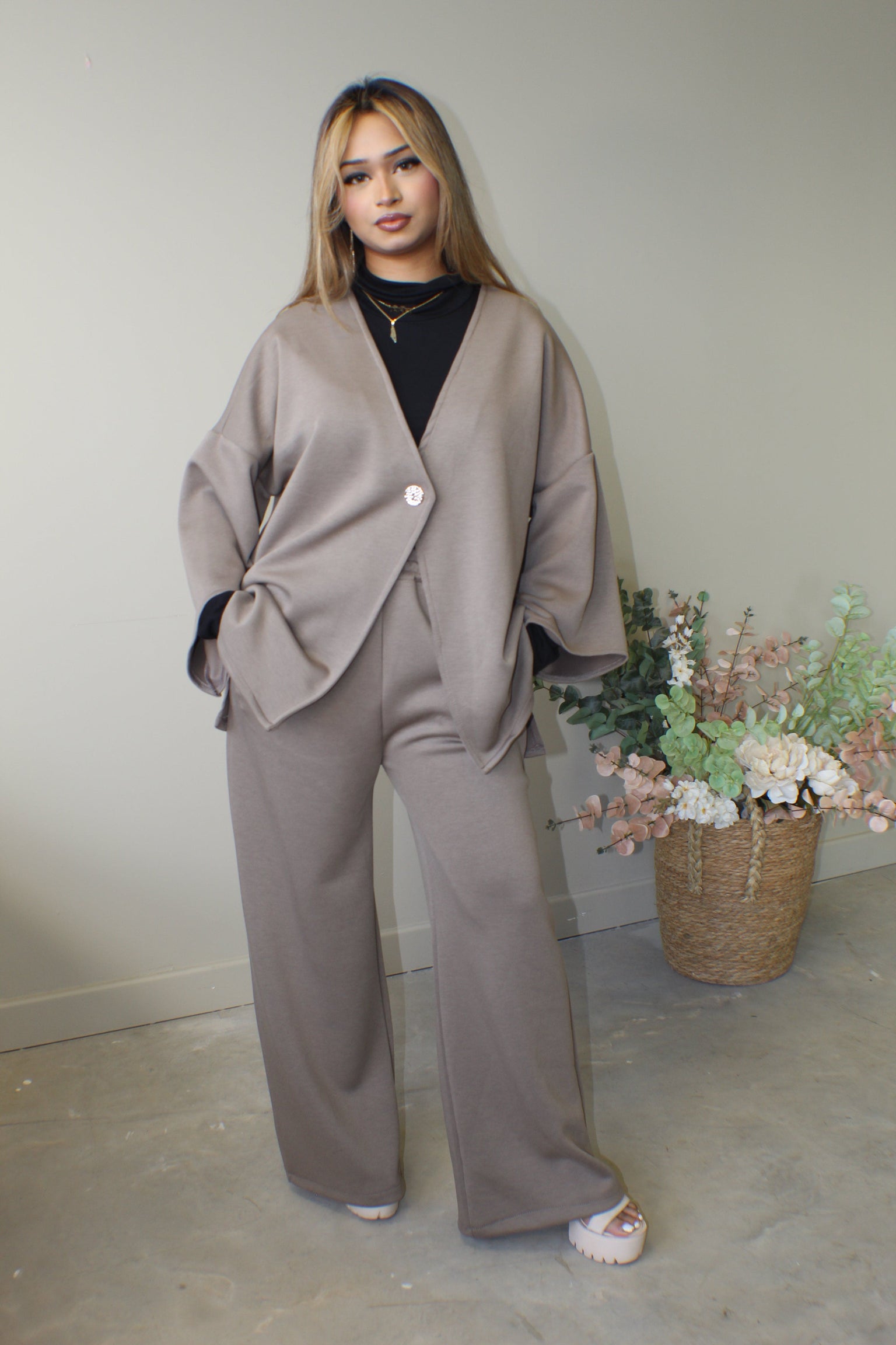 Relaxed Button Coord - BERBISH