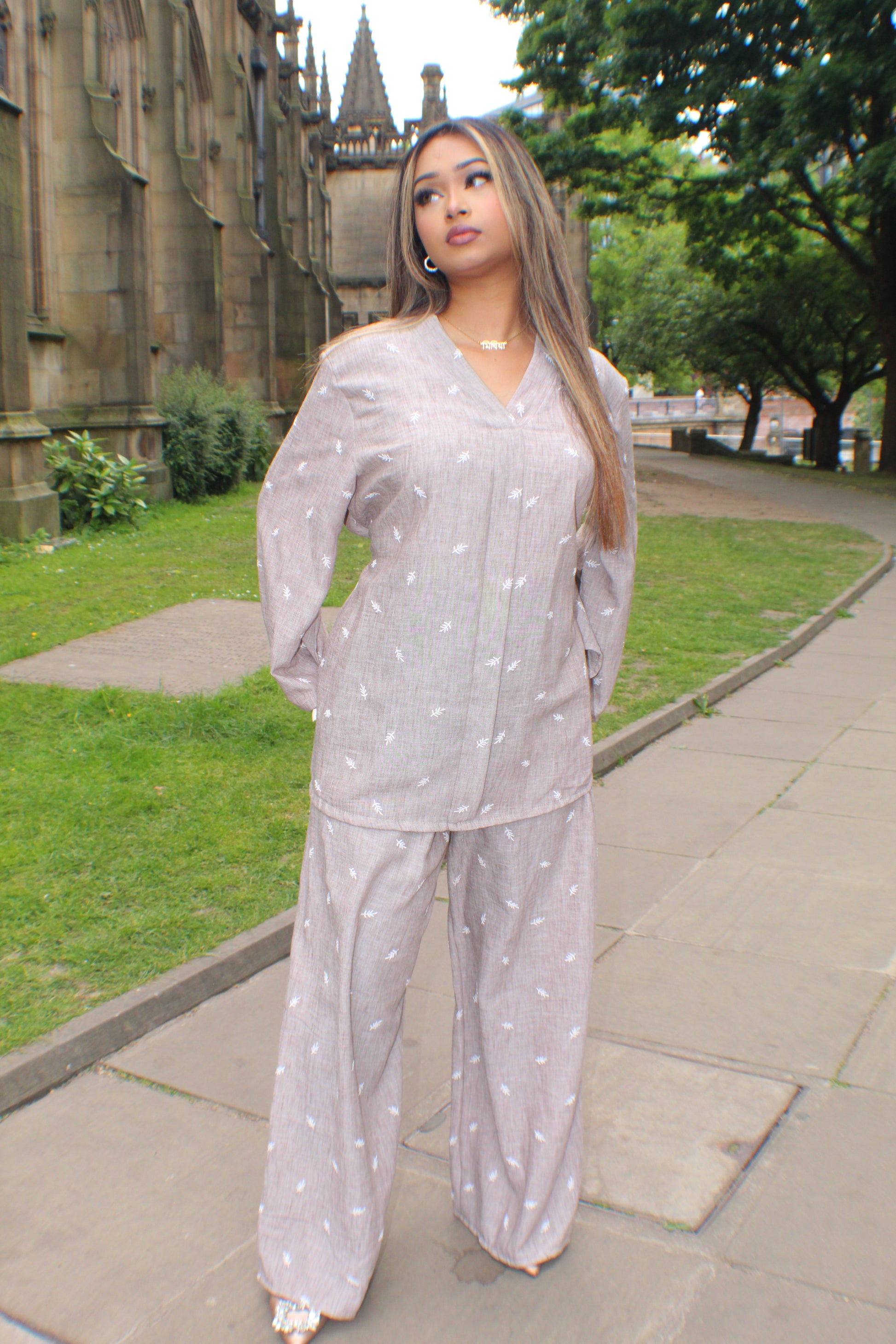 The Olivia leaf Embroidered Set - BERBISH